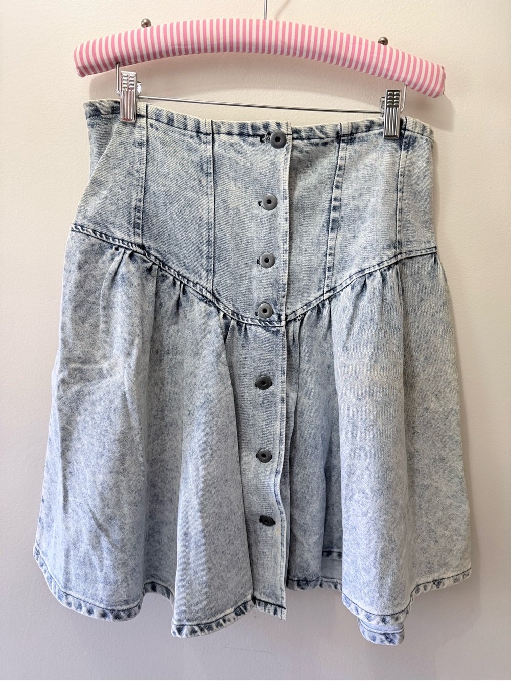 Vintage Acid Wash Denim Jean Swing A Line Skirt Grunge Rocker Boho Cowgirl 31”